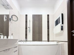 3-к кв. Москва ул. Крылатские Холмы, 33к1 (150.0 м²)