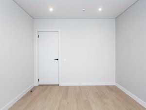 4-комнатная квартира: Екатеринбург, улица Шаумяна, 20 (83 м²)