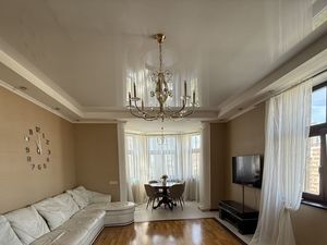 4-к кв. Москва Мичуринский просп., 7 (139.0 м²)