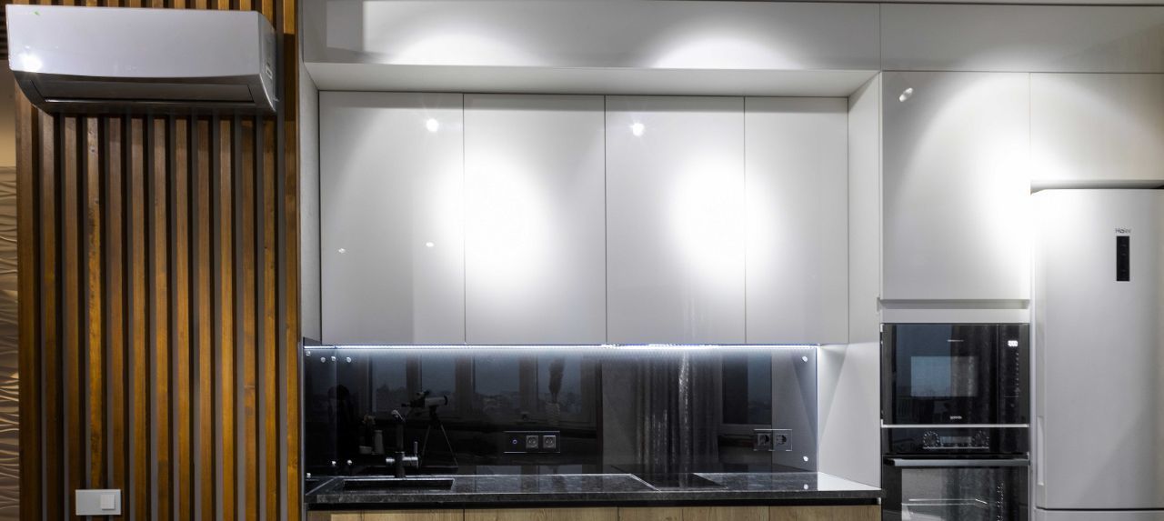 Снять 2-комнатную квартиру на проспект 60-летия Октября, 17, метро Ленинский проспект, г. Москва