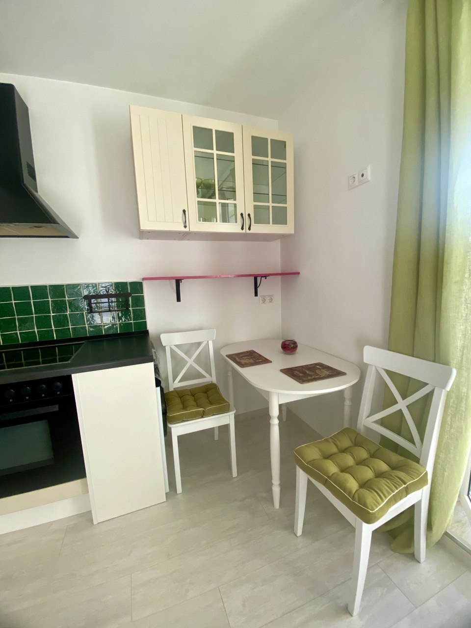 Снять 2-комнатную квартиру на г Москва, г Троицк, Октябрьский пр-кт, д 3А, метро Саларьево, г. Москва