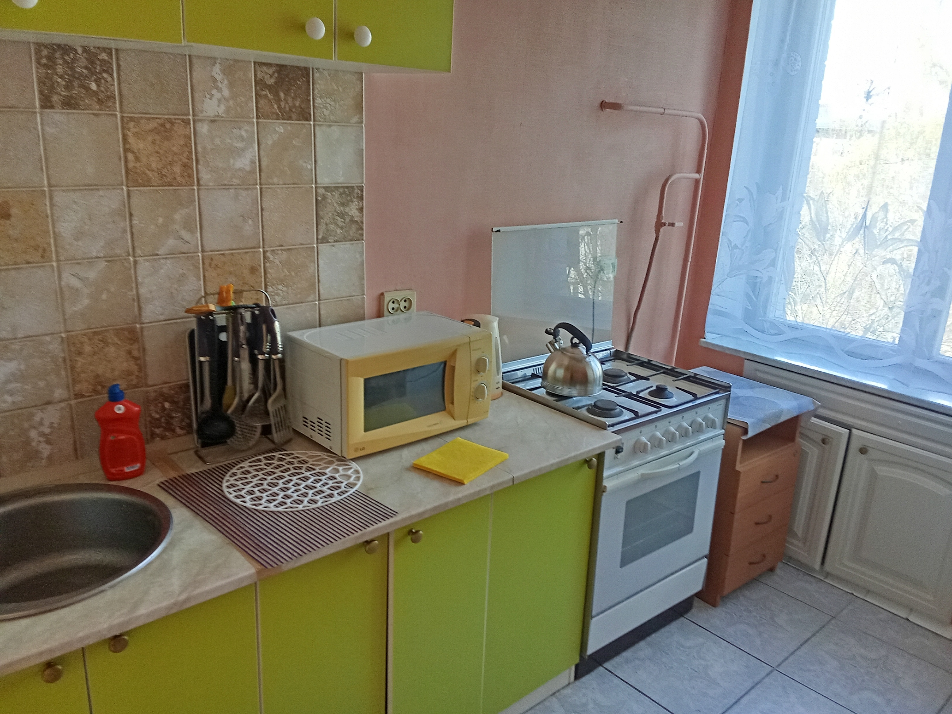 Аренда 2-комнатной квартиры на г Москва, пр-кт 60-летия Октября, д 21 к 2, метро Академическая, г. Москва