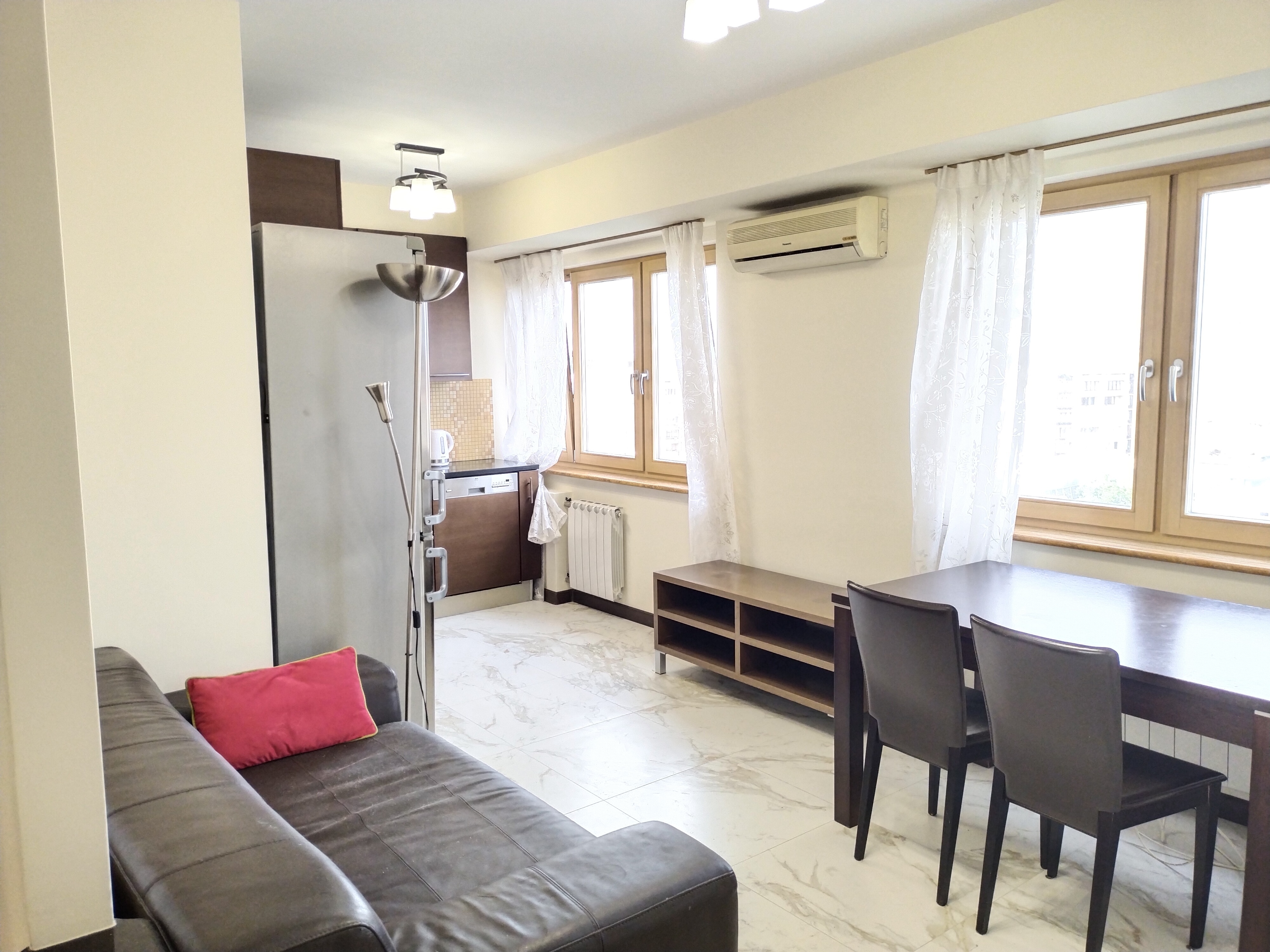 Сдам 3-комнатную квартиру на г Москва, Малый Власьевский пер, д 6, метро Кропоткинская, г. Москва