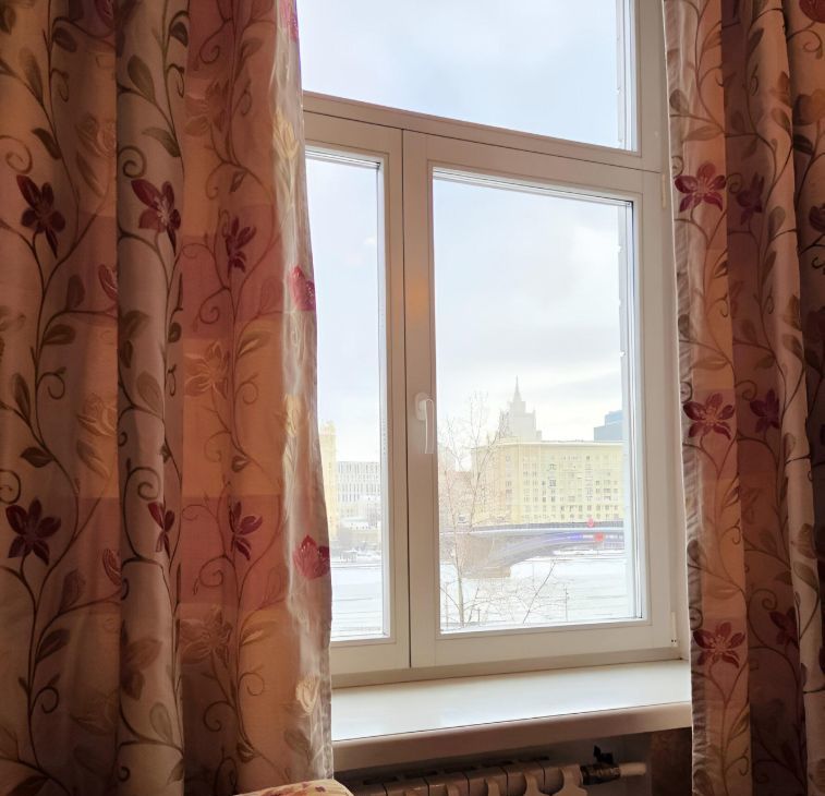 Сдается 2-комнатная квартира на набережная Тараса Шевченко, 3, метро Киевская, г. Москва