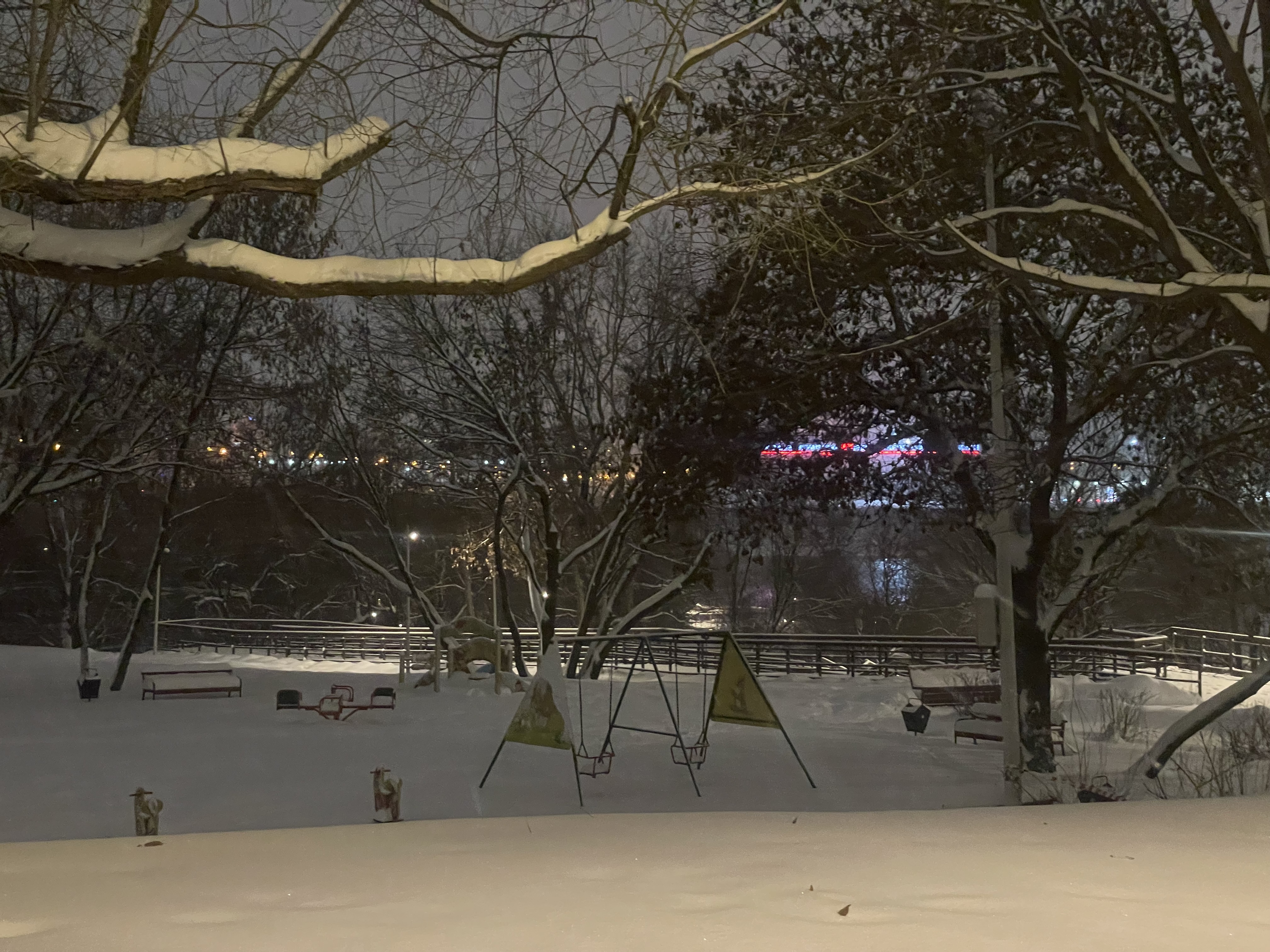 Сдам трехкомнатную квартиру на г Москва, кв-л 5-й Капотня, д 2, метро Братиславская, г. Москва