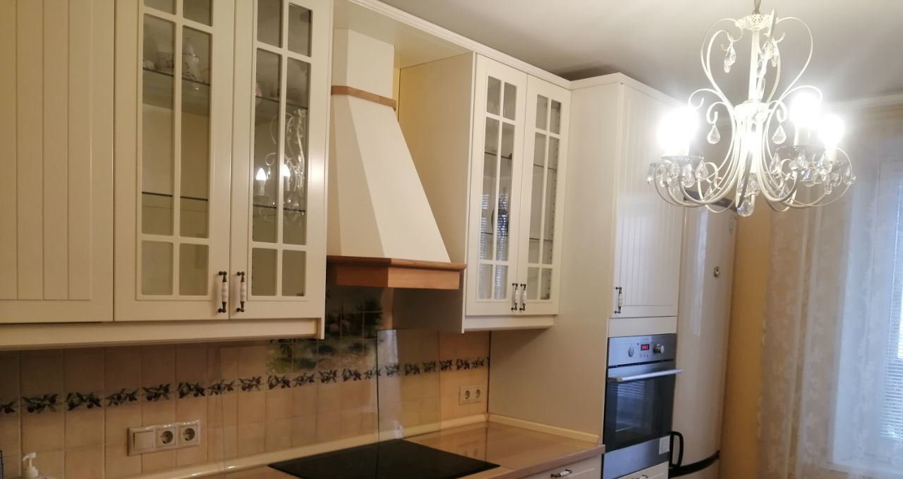 Сдаю 1-к квартиру на улица Маршала Захарова, 11К2, метро Орехово, г. Москва