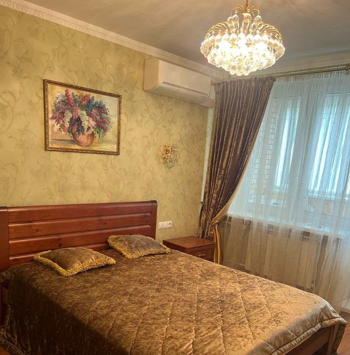 Сдам 2к квартиру на Мосфильмовская улица, 10, метро Киевская, г. Москва