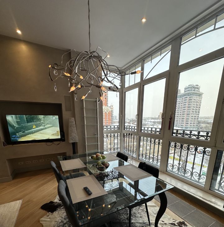 Сдам 3-к квартиру на улица Расплетина, 14, метро Октябрьское поле, г. Москва